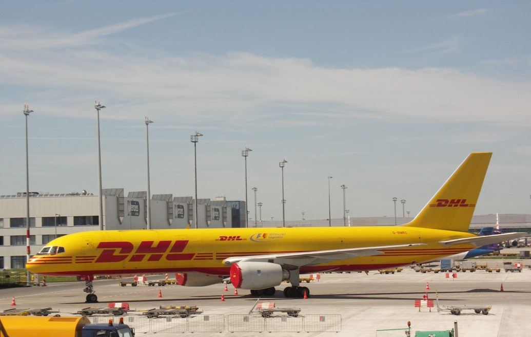 DHL- Boeing 757-200.jpg